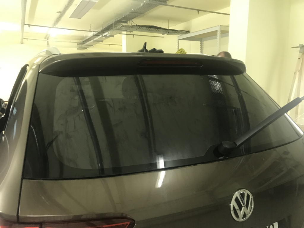 тонировка стёкол автомобиля Volkswagen Tiguan в Королёве. Тонировка авто в Пушкино и в Королёве