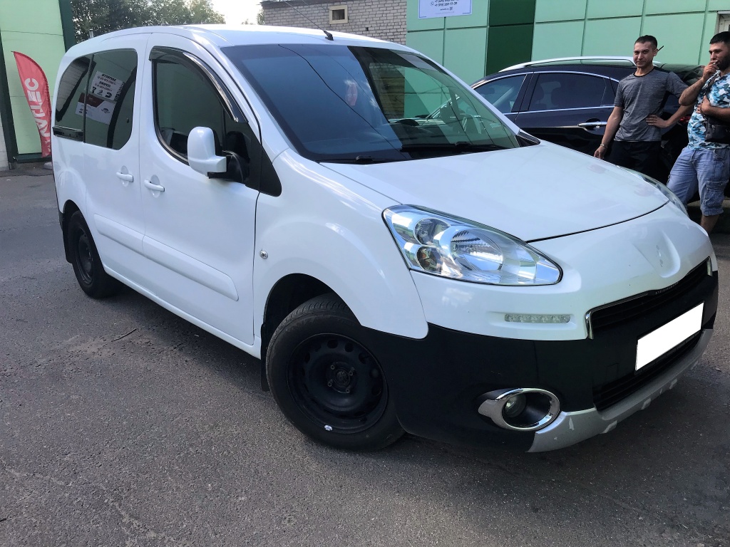 Peugeot Partner тонировка в Пушкино