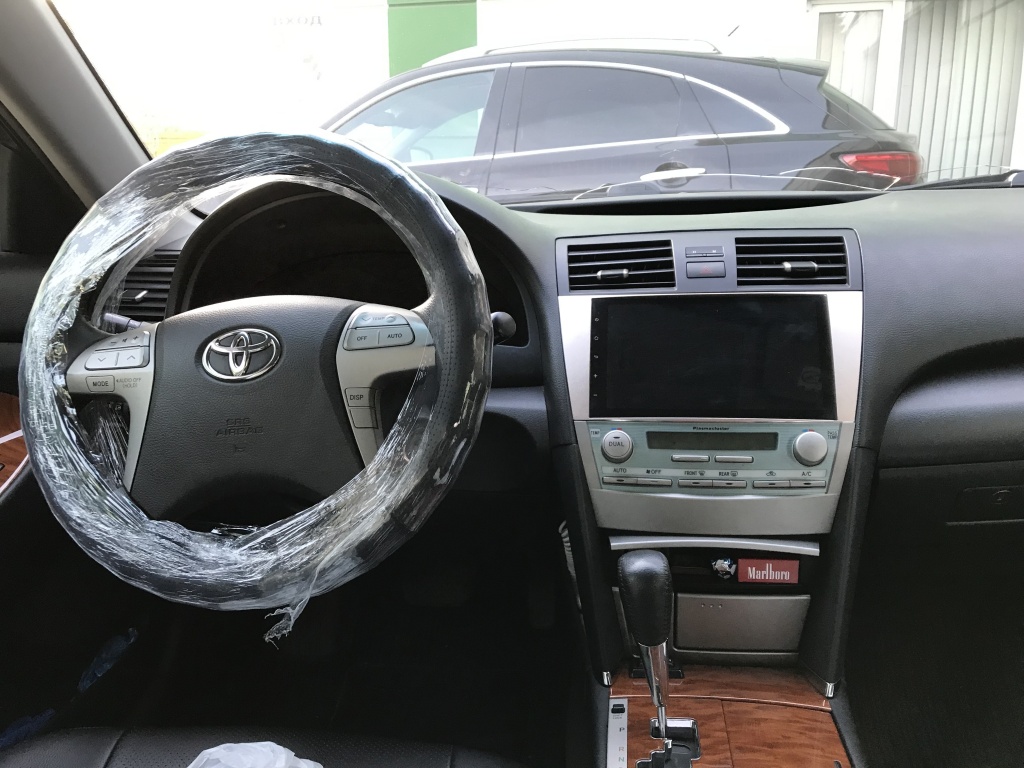 Установка ШГУ IQ NAVI на автомобиль Toyota Camry V40