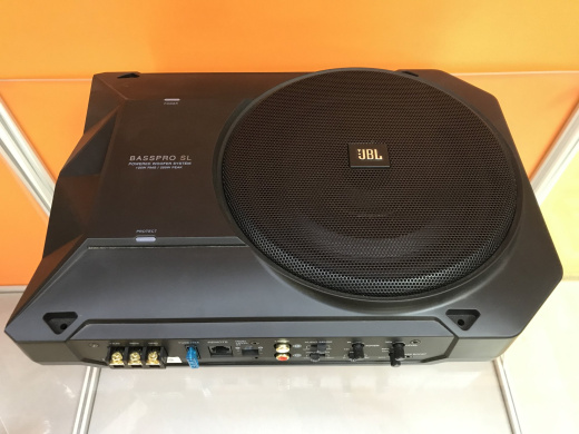 Сабвуфер JBL BASSPRO SL активный