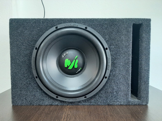Активный сабвуфер Machete 12
